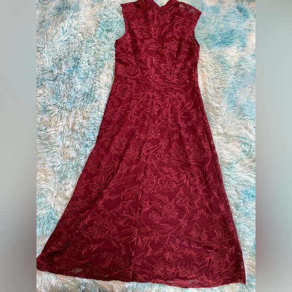 JS Collections Joy Mock Neck Midi Lace Dress Merlot/Burgundy Size 4 NWOT - Picture 4 of 7